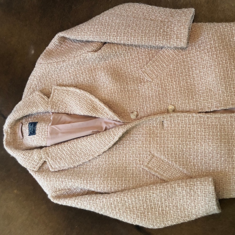 Abercrombie - Blush Tweed Coat